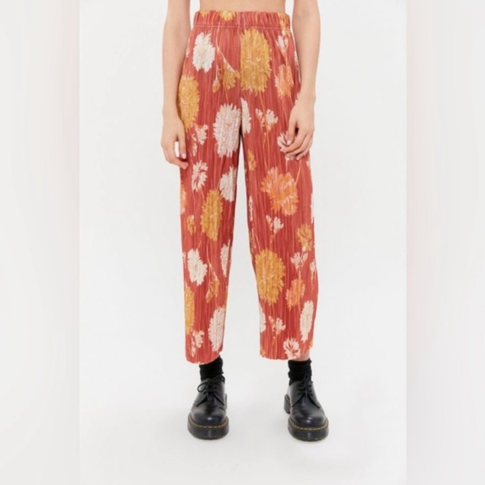 Urban Outfitters Orange & Yellow Pleated Floral Plisse Wide Leg Cropped Pants